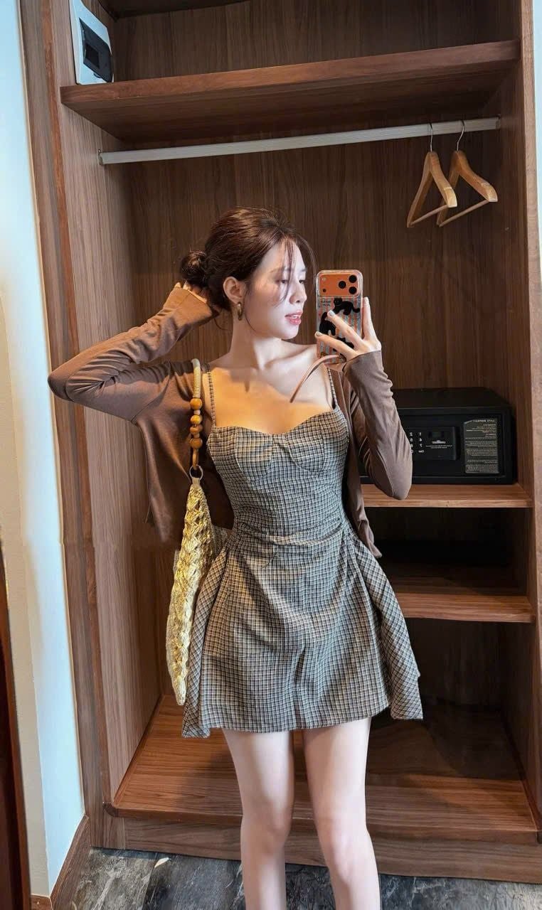  Set 2 món váy cúp ngực dáng xòe bồng họa tiết kèm áo khoác mỏng - ĐEN - L87 (EO S<68, M<72) 