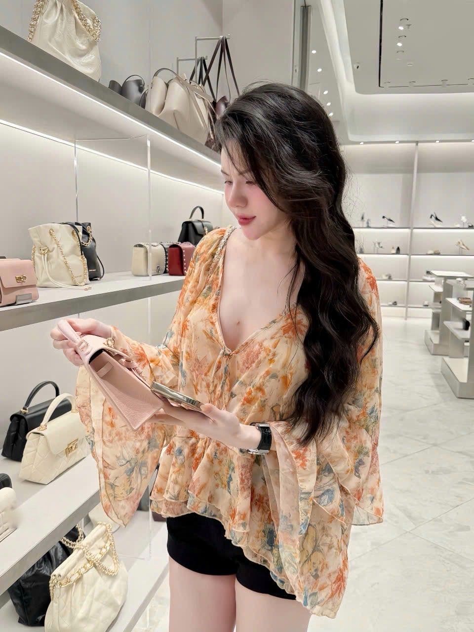  Áo voan bèo cổ v phối tay tầng họa tiết form babydoll - L89 