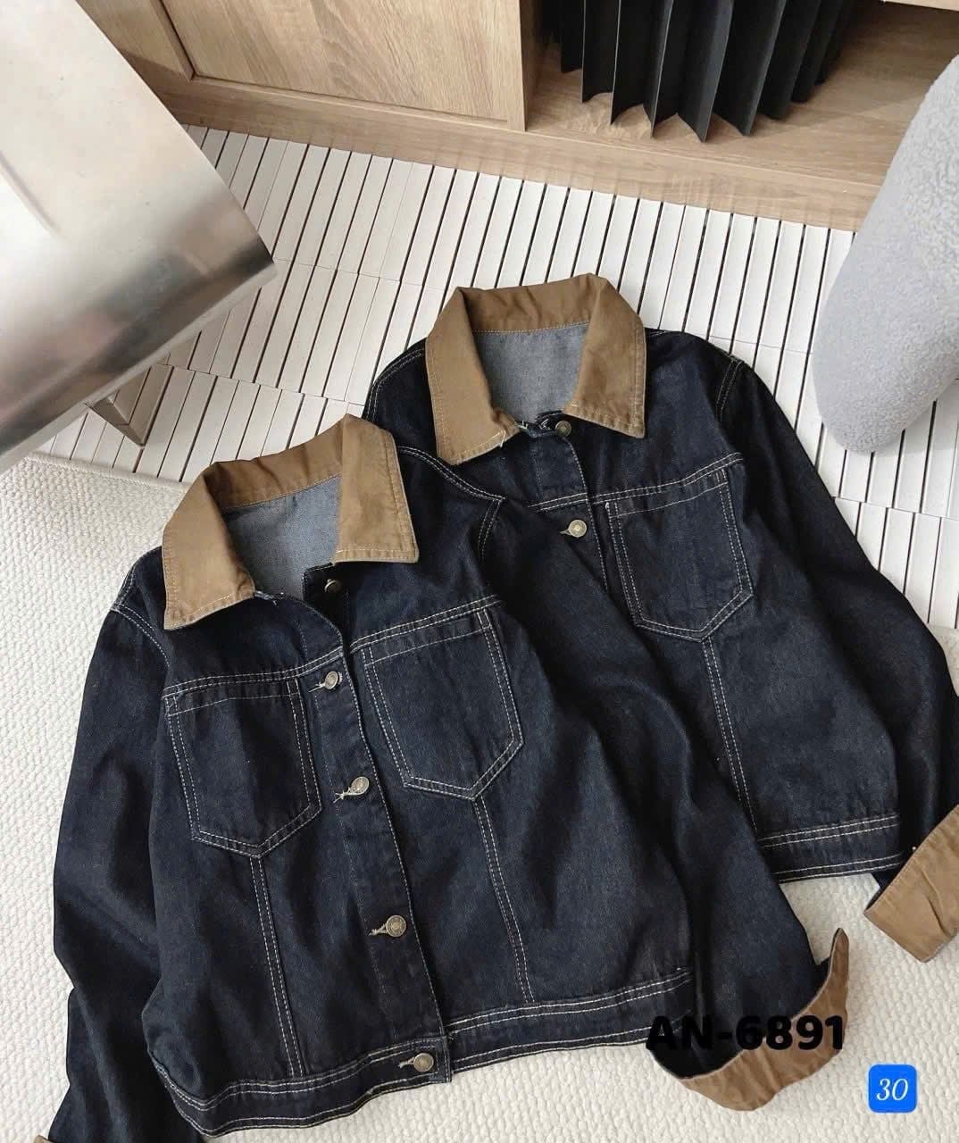  Áo khoác denim phối cổ sơ mi năng động - H110 
