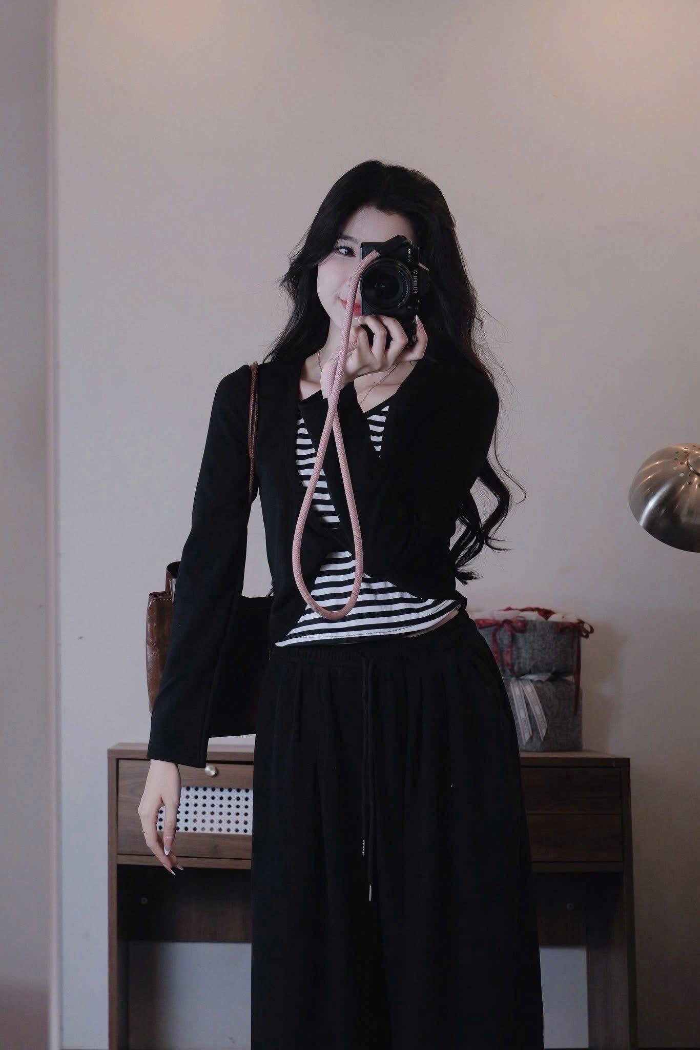 H11L (SET ÁO + QUẦN - ĐEN)