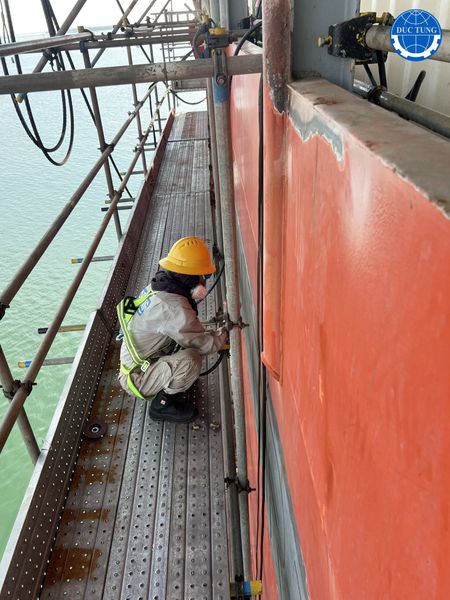  DT00059 Vệ sinh và sơn lại thân/ đáy giàn khoan dầu PVD VIII (JOB-25-155-CE) 