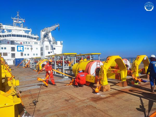  DT00046 Cleaning and Painting of 4 Gas Racks and 1 Laser Cutting Machine Frame (JOB 2024-294) 