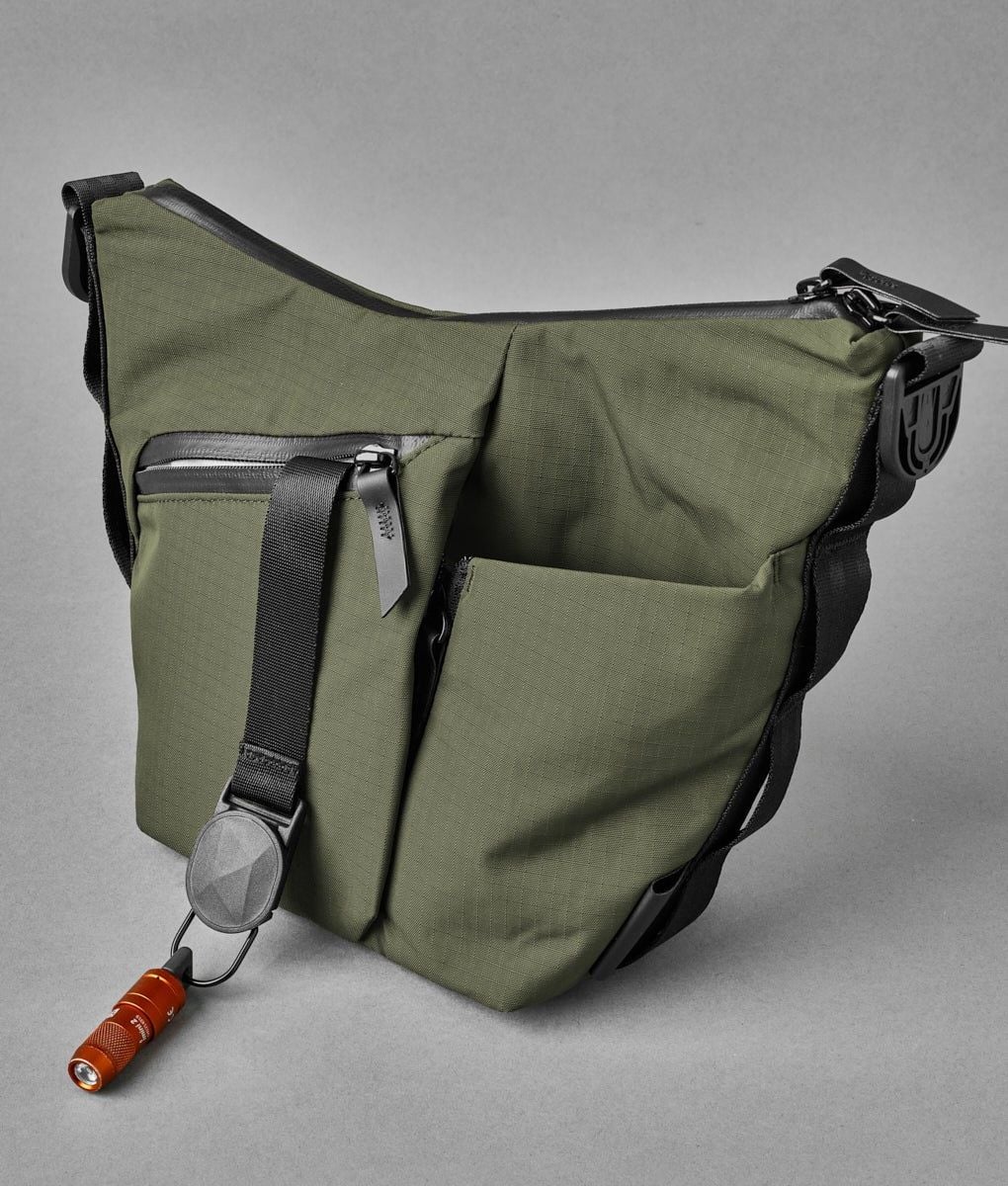  ALPAKA Flow Satchel 