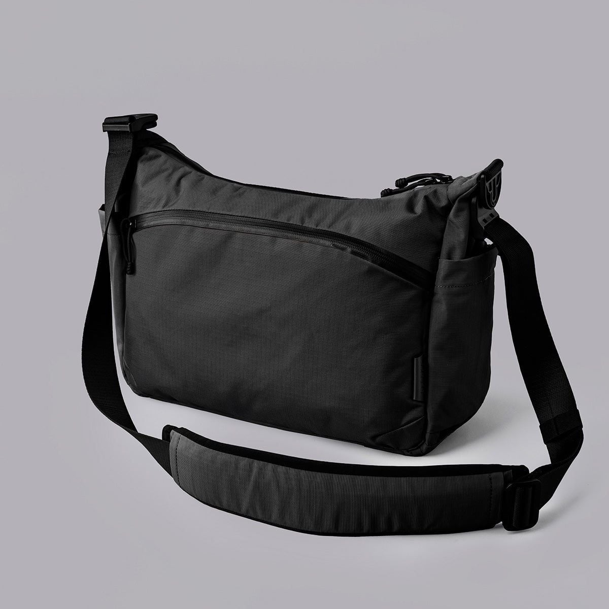  ALPAKA Flight Satchel 