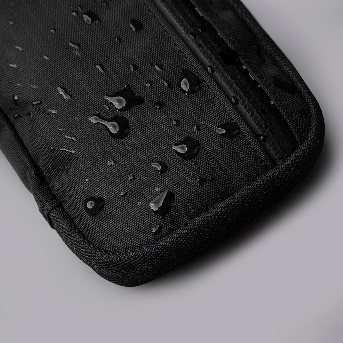  ALPAKA HUB Pouch V2 
