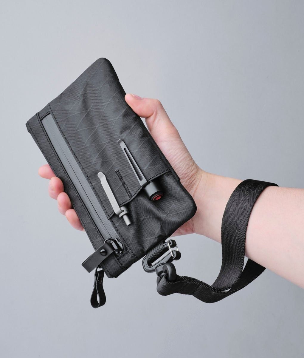 ALPAKA Zip Clutch 
