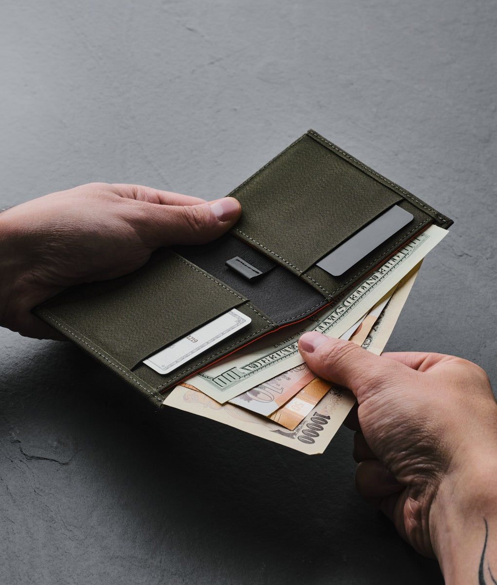  Alpaka Ark Bifold Cash Wallet 