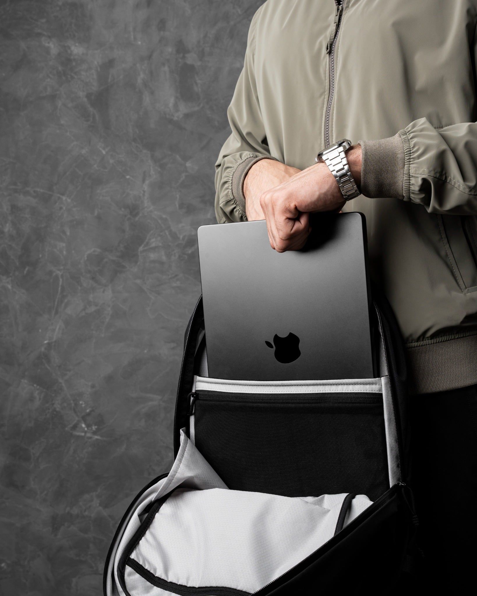  Alpaka Aero Pack (16L) 