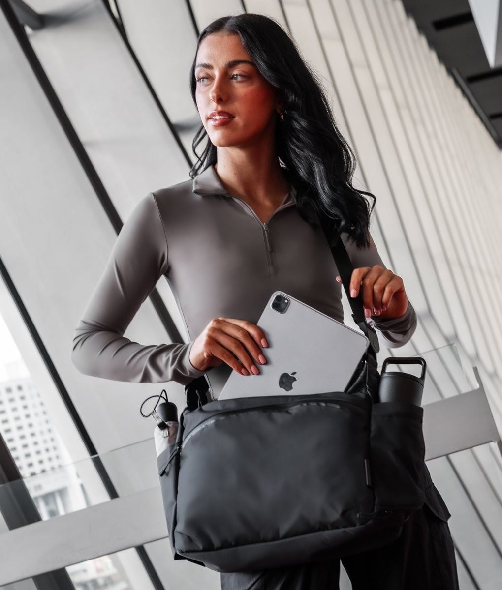  ALPAKA Flight Satchel 