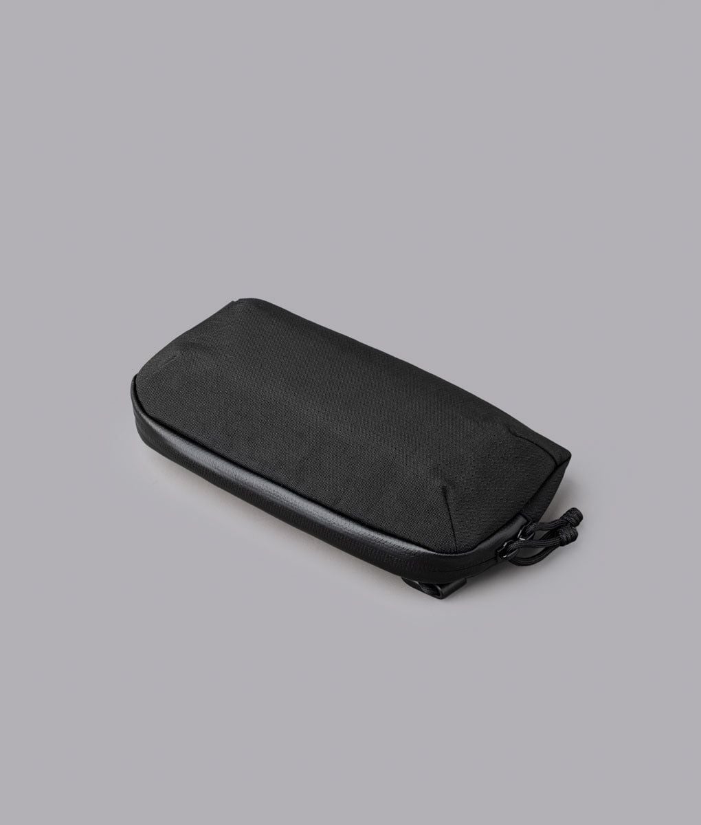  ALPAKA Flight Pouch Pro 