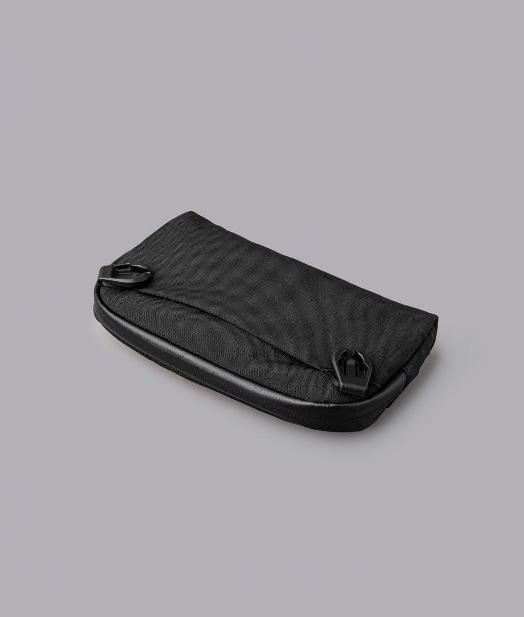  ALPAKA Flight Pouch Pro 