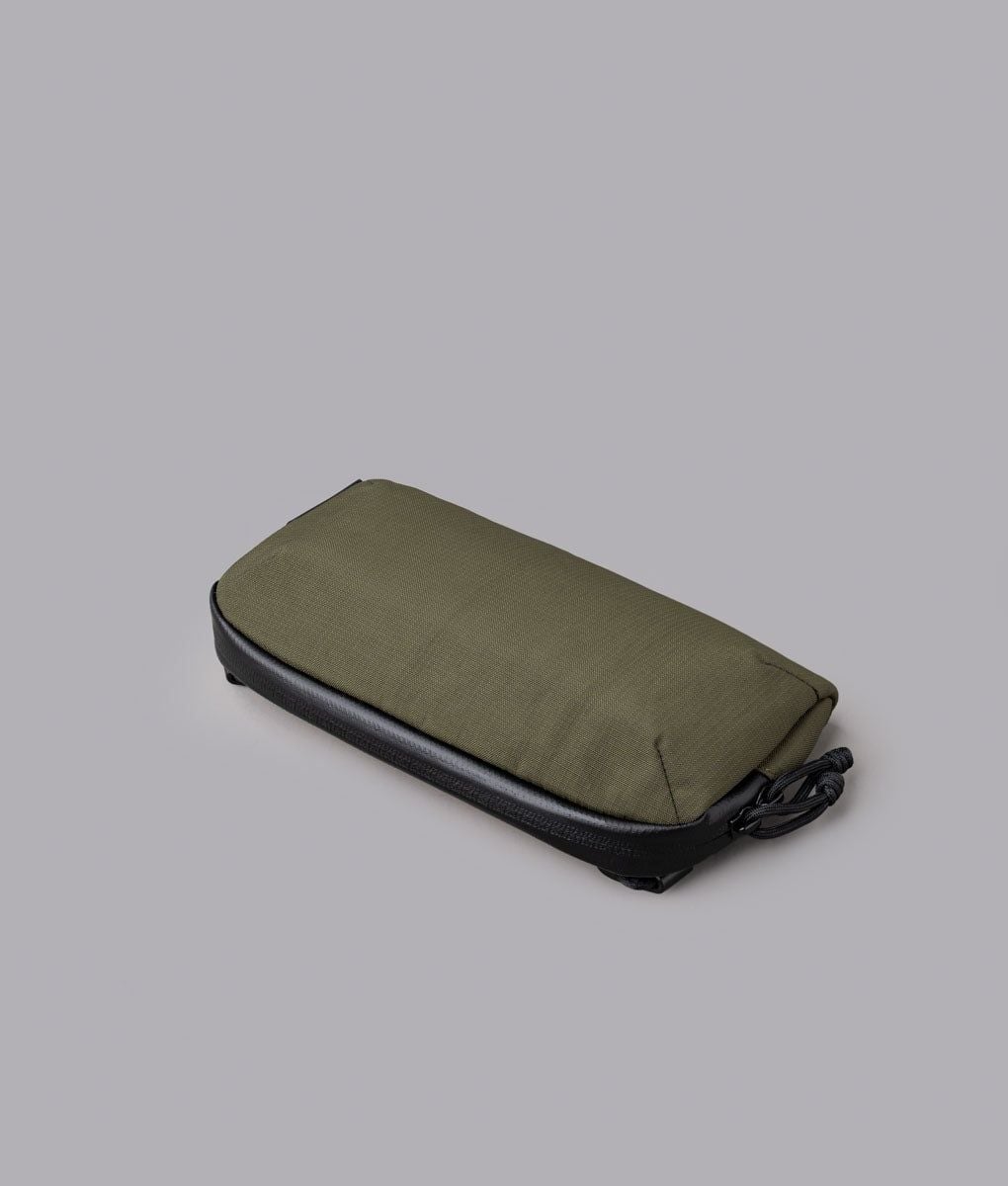  ALPAKA Flight Pouch Pro 