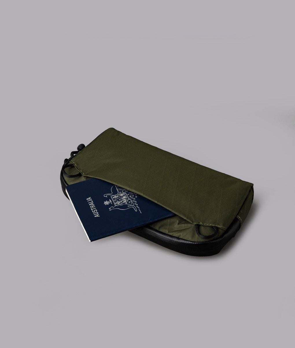  ALPAKA Flight Pouch Pro 