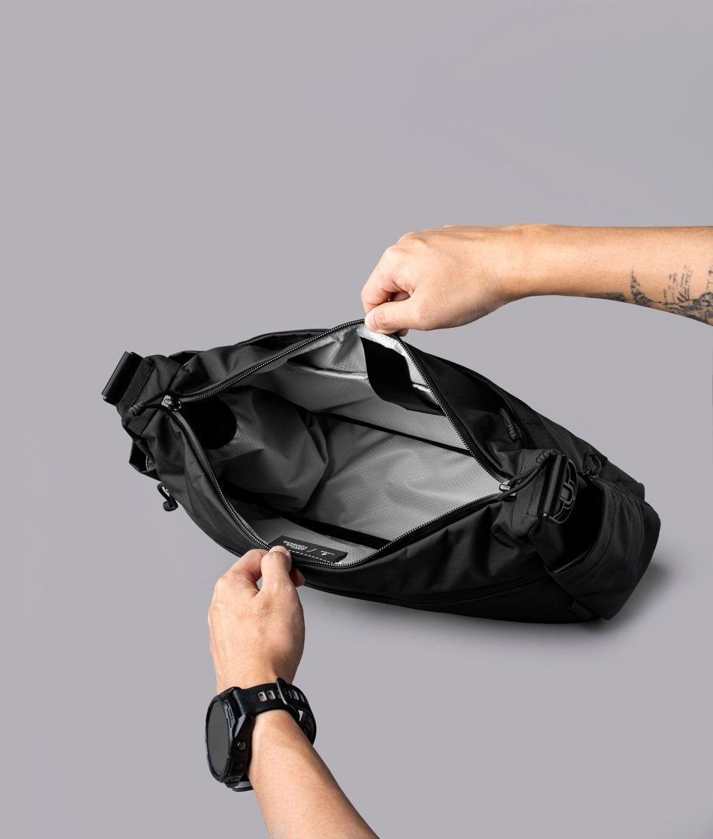  ALPAKA Flight Satchel 