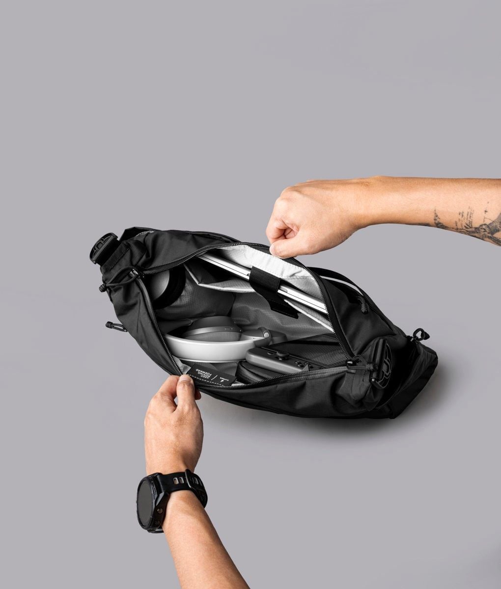  ALPAKA Flight Satchel 