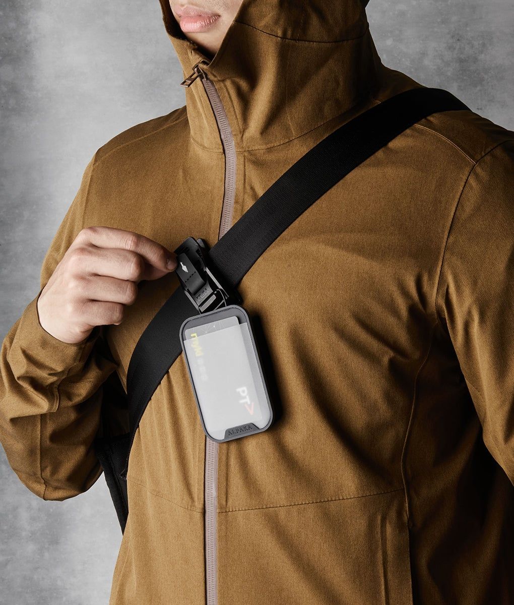  ALPAKA HUB Cardholder 
