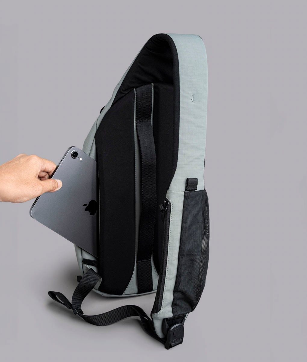  ALPAKA Metro Crossbody – Left Shoulder 
