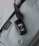  ALPAKA Metro Crossbody – Right Shoulder 