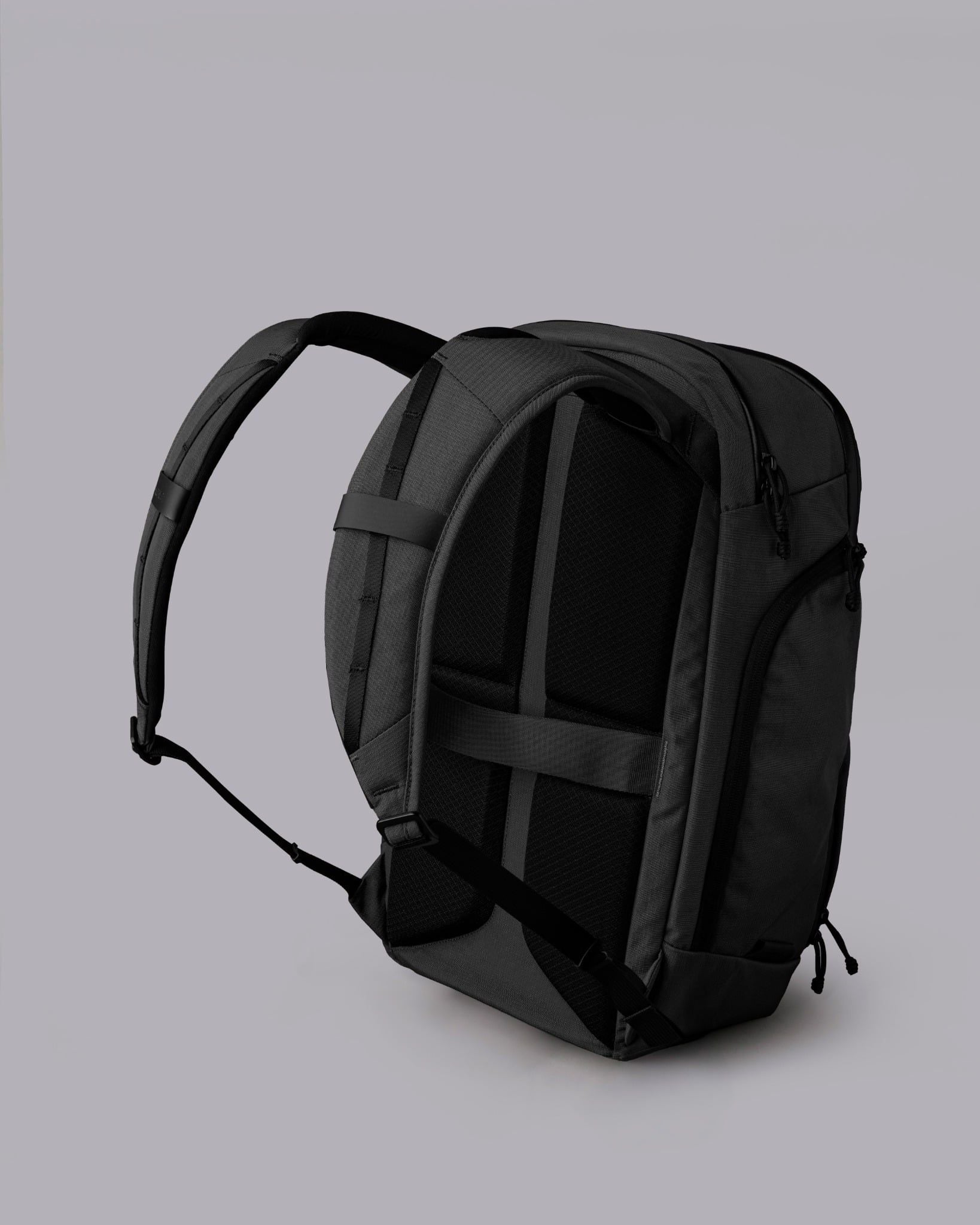  Alpaka Traverse Backpack (30L) 
