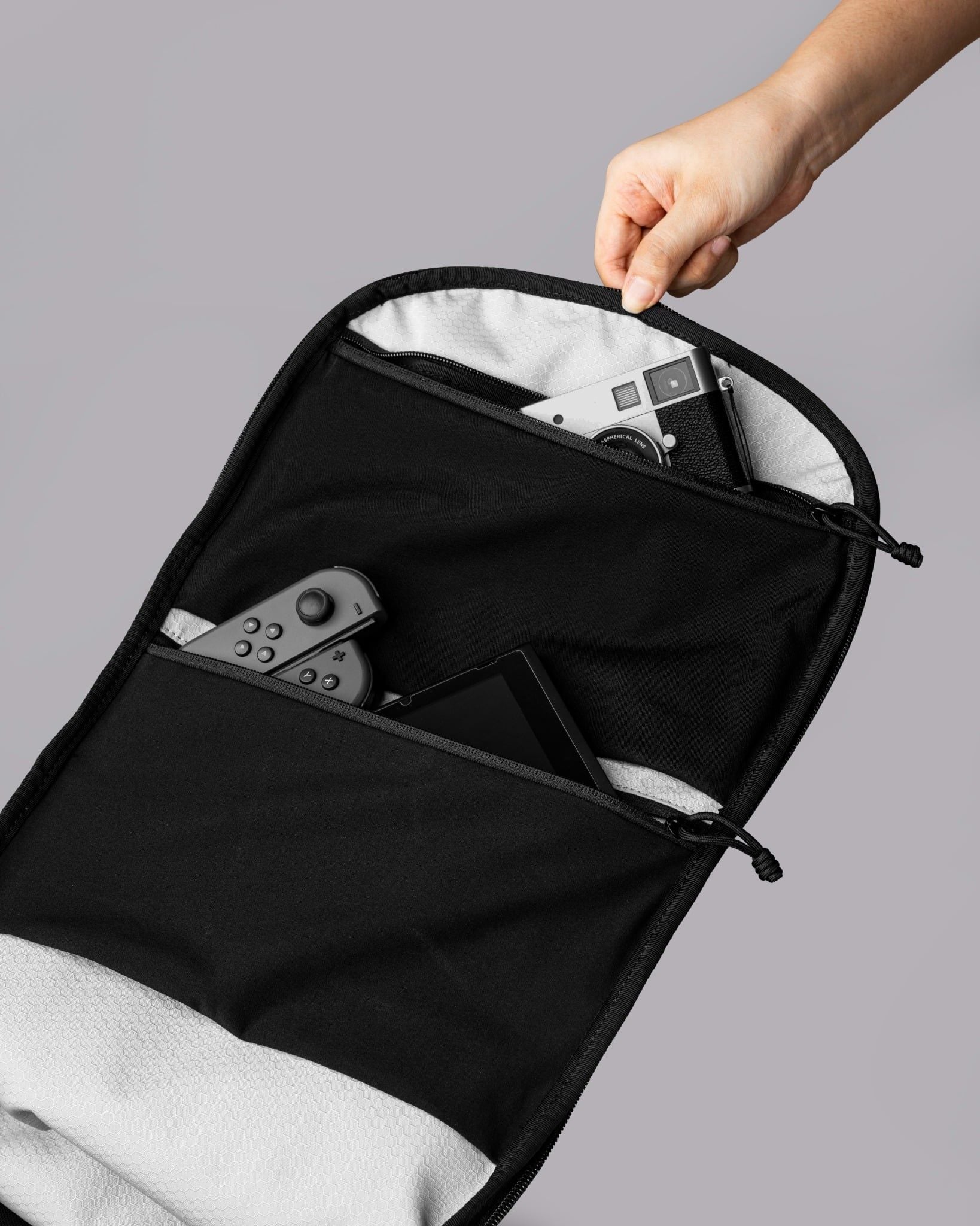  Alpaka Traverse Backpack (30L) 