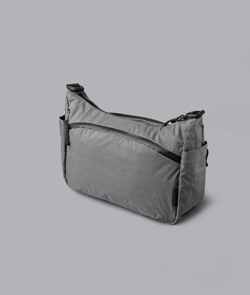  ALPAKA Flight Satchel 