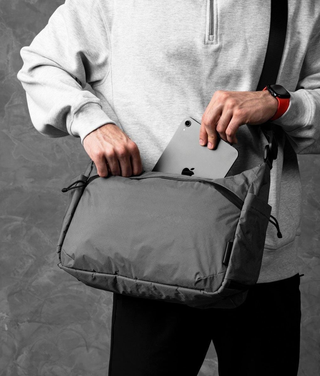  ALPAKA Flight Satchel 