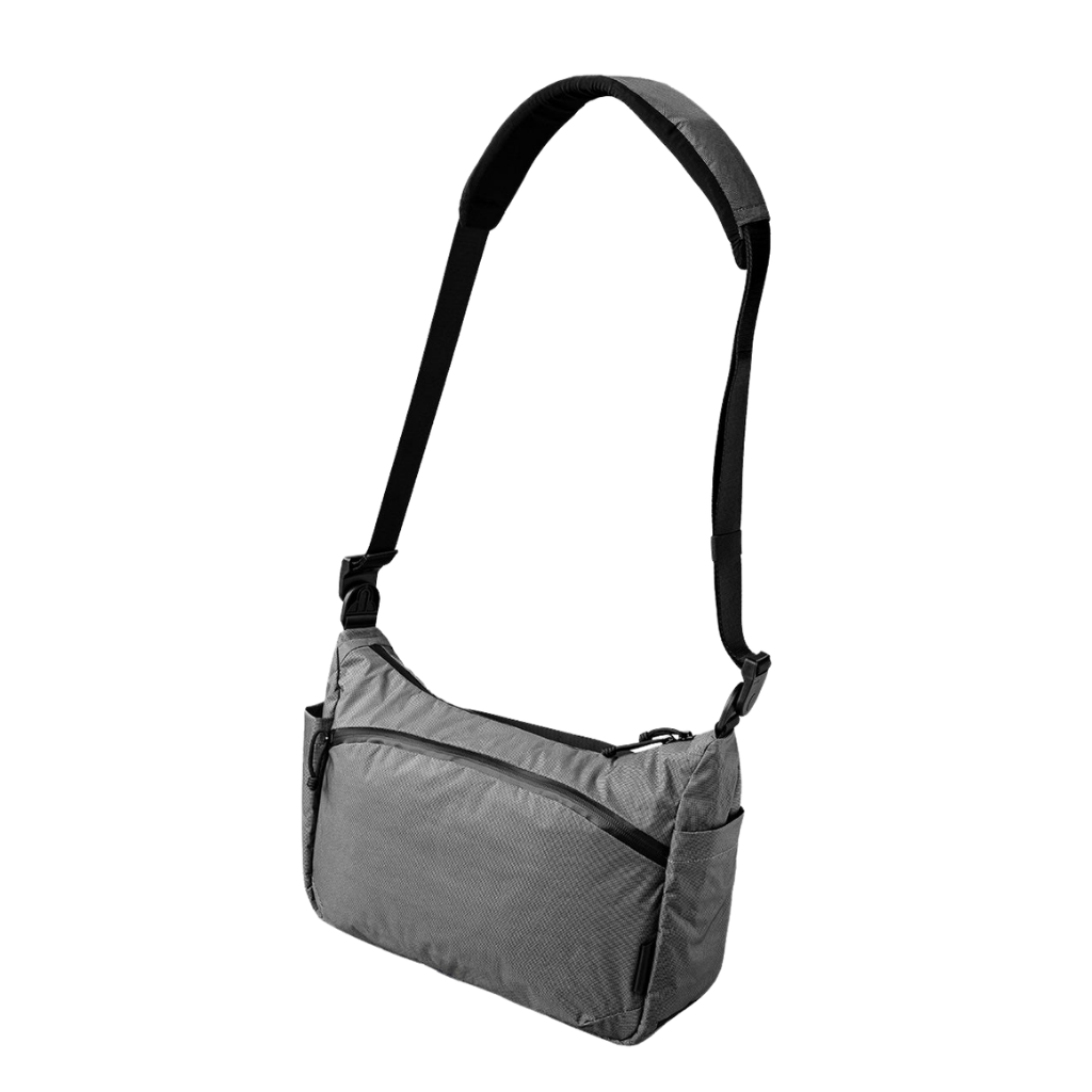  ALPAKA Flight Satchel 