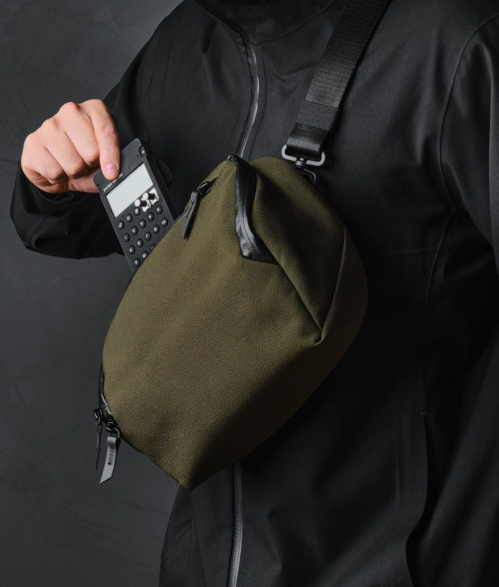  ALPAKA Vertex Pouch 