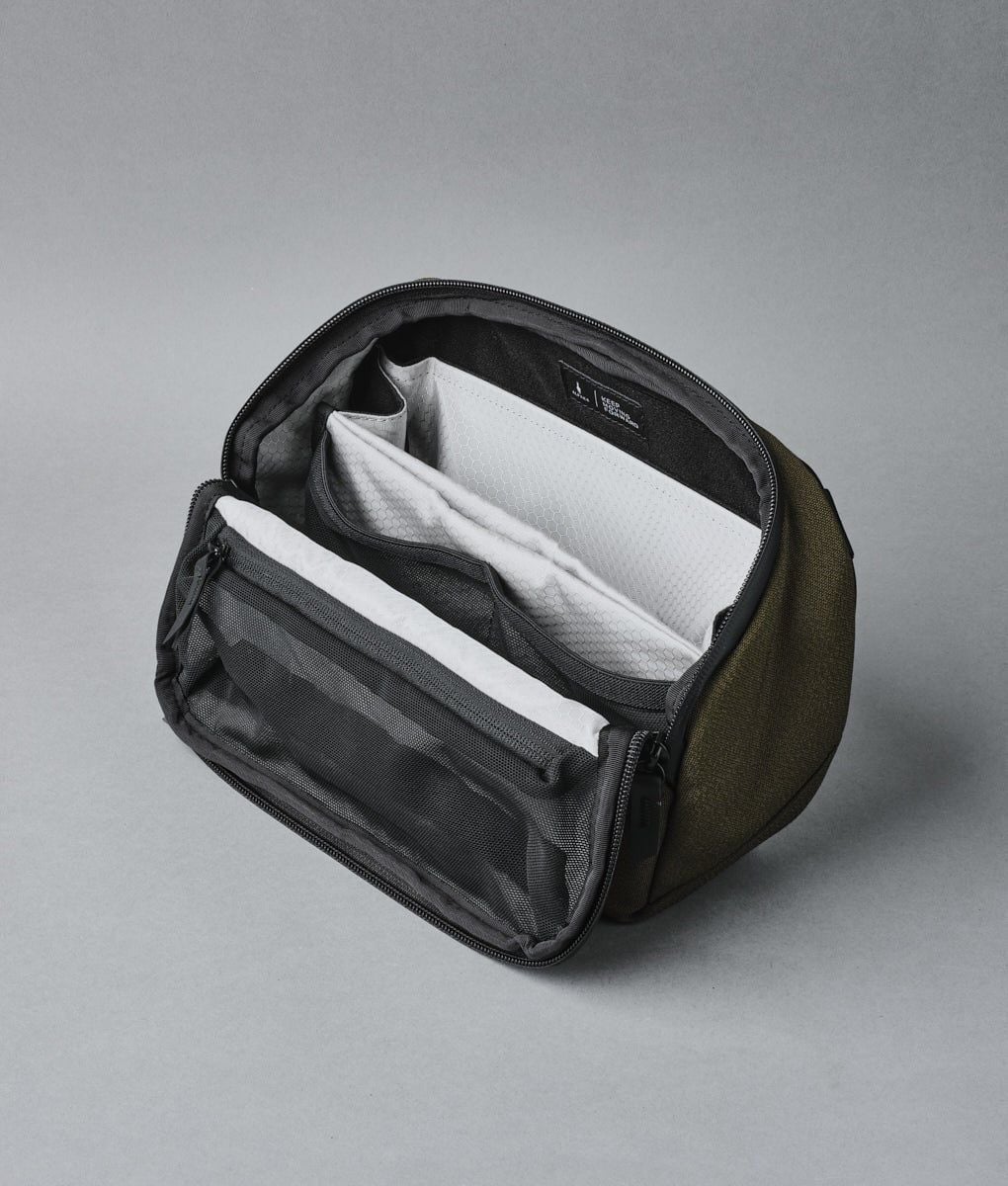  ALPAKA Vertex Pouch 