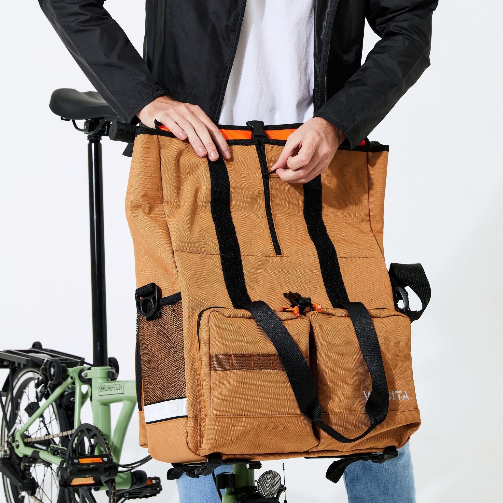  Voyage Atlas Bag 