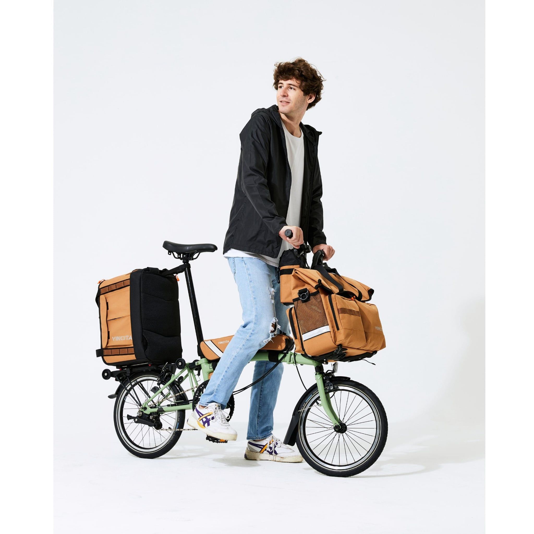  Voyage Atlas Bag 