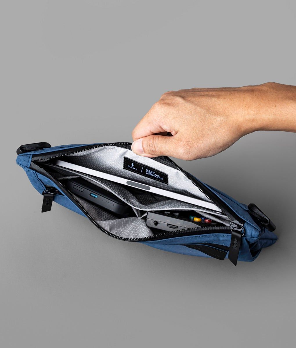  ALPAKA Zip Pouch Max V2 