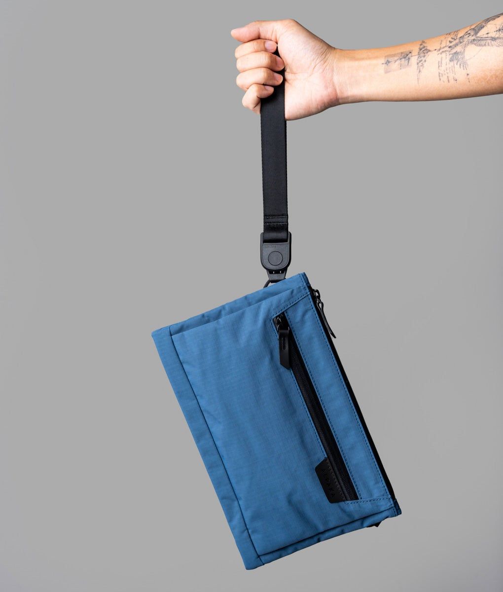  ALPAKA Zip Pouch Max V2 