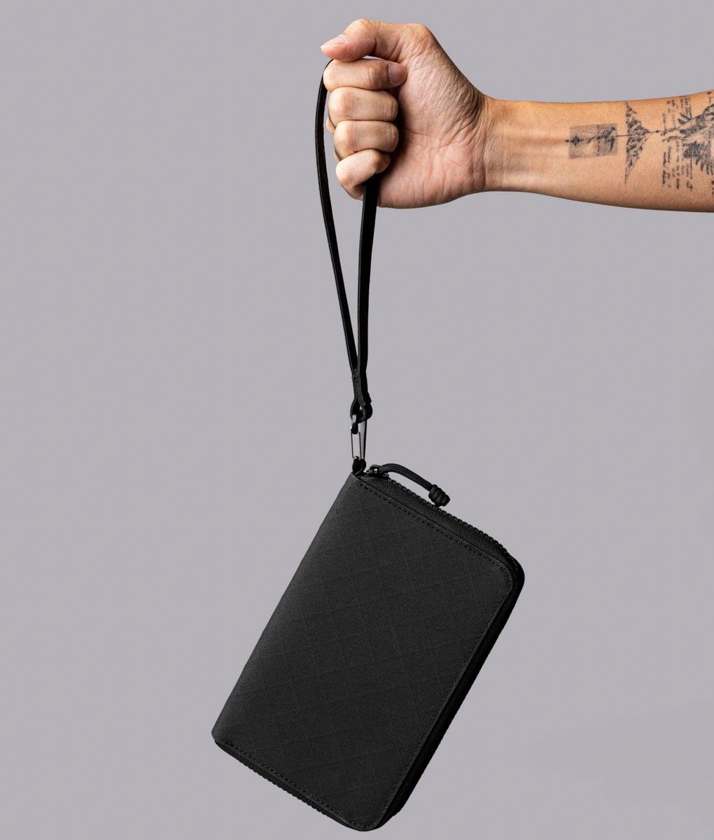 ALPAKA Zip Passport Wallet 
