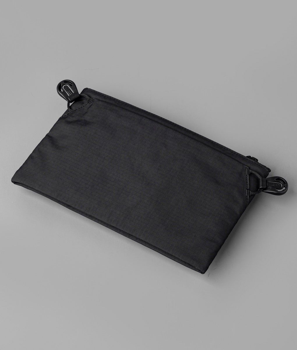  ALPAKA Zip Pouch Max V2 