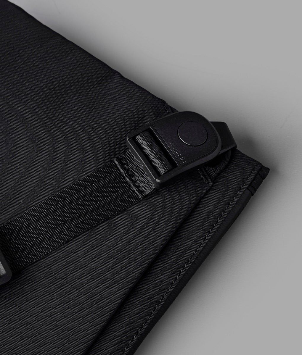  ALPAKA Zip Pouch Max V2 