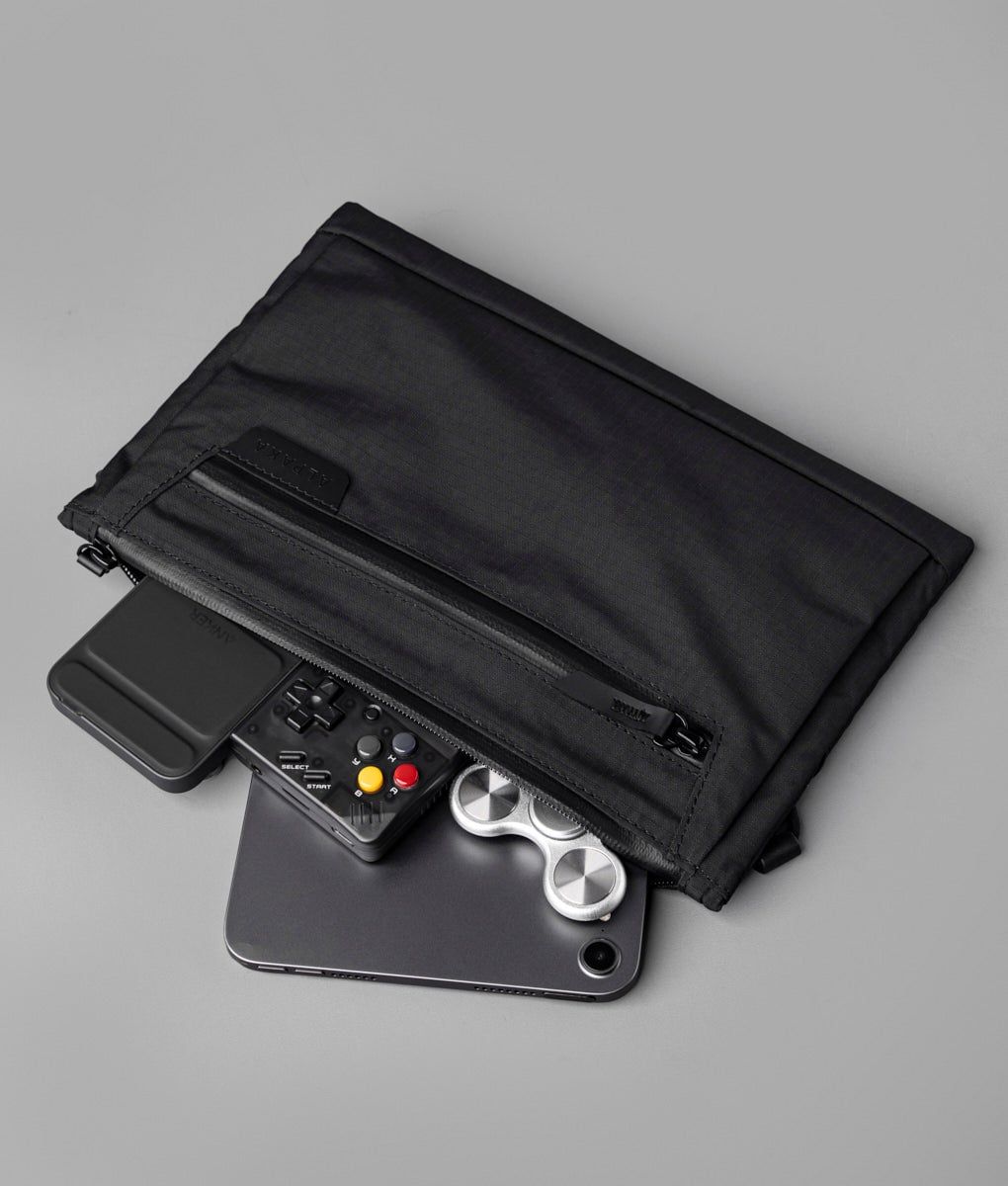  ALPAKA Zip Pouch Max V2 