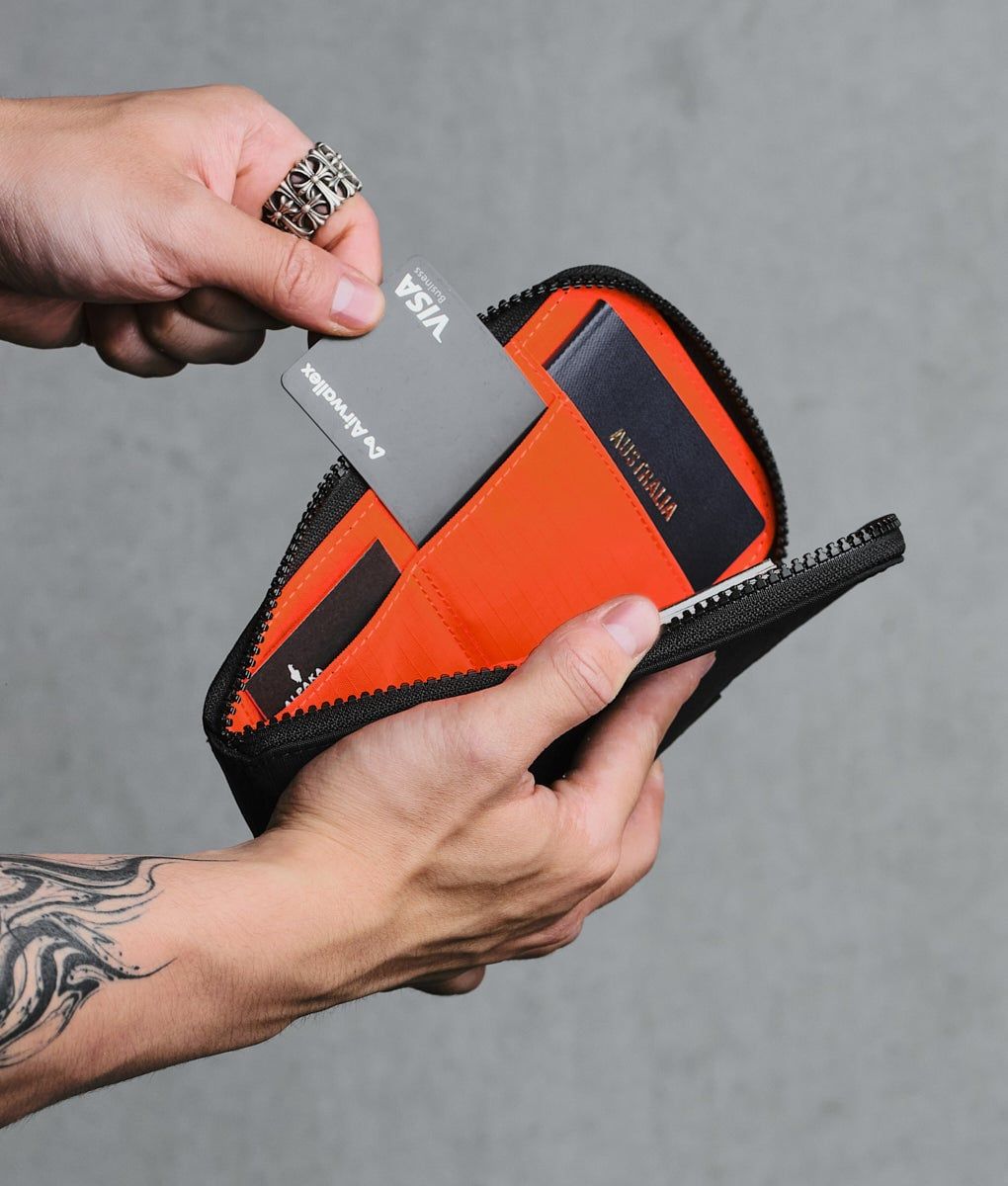  ALPAKA Zip Travel Wallet 