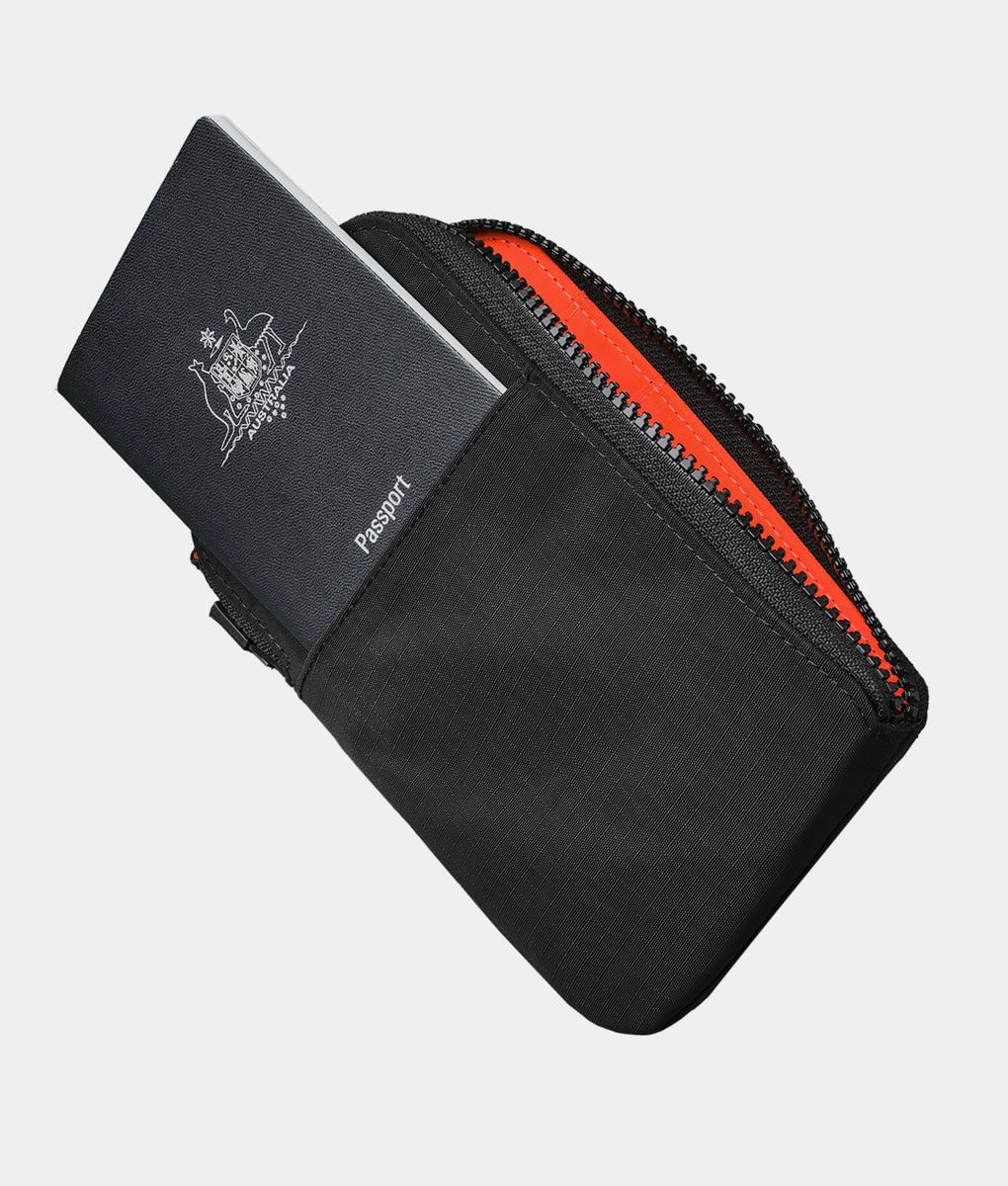  ALPAKA Zip Travel Wallet 