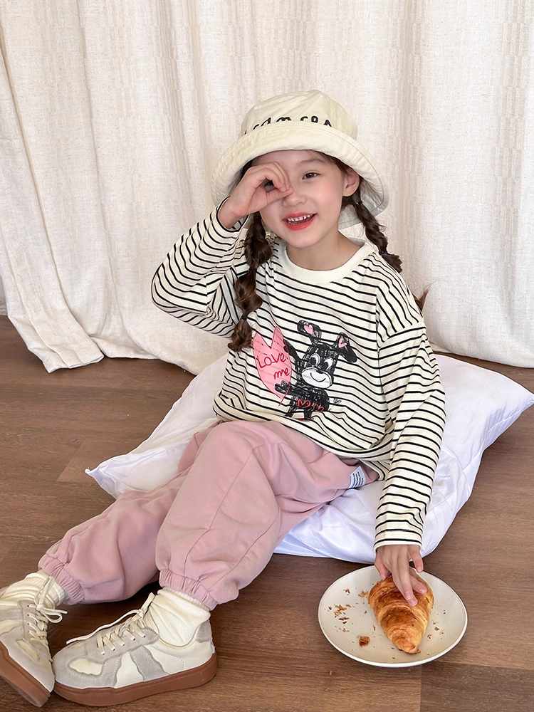 Set Áo Cotton Dài Tay Kẻ In Trái Tim Quần Nỉ Hồng Mềm Mịn