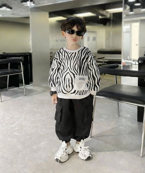 Bộ Nỉ Bông In Tràn Cá Tính