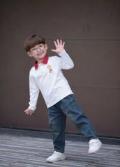 Bộ Polo Dài Tay In Hình Cậu Bé Phối Quần Jean