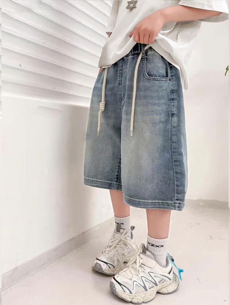 Quần Jean Lửng Bé Trai Wash Mềm Lưng Thun Phối Dây Rút Thời Thượng