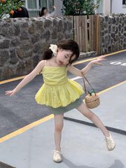 Set Áo 2 Dây Vàng Đuôi Xếp Bồng Mix Chân Váy Giặt Mài