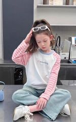 Set Áo Cotton Raglan Dài Tay Kẻ Hồng Quần Jean Giặt Mài Form Suông