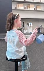 Set Áo Cotton Raglan Dài Tay Kẻ Hồng Quần Jean Giặt Mài Form Suông