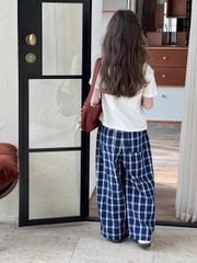 Set Áo Trắng In Mèo Phối Quần Kẻ Xanh Xinh Xỉu