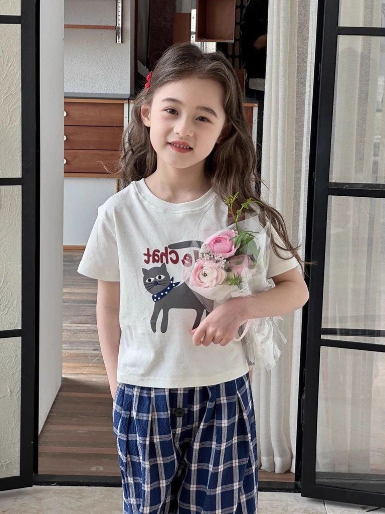 Set Áo Trắng In Mèo Phối Quần Kẻ Xanh Xinh Xỉu