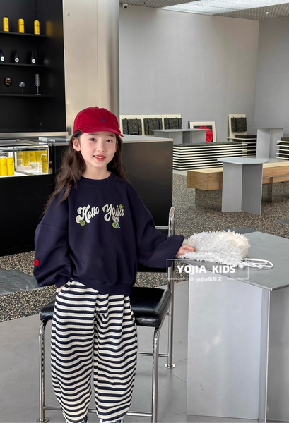 Set Nỉ 2 Da Áo In Chữ Hello Joiiu Quần Kẻ Siêu Xinh