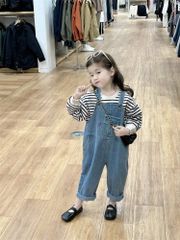 Set Yếm Jean Giặt Mài Phối Áo Cotton Kẻ Siêu Yêu